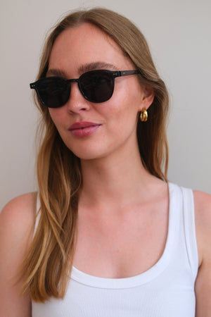 Kia Solbriller - Sort