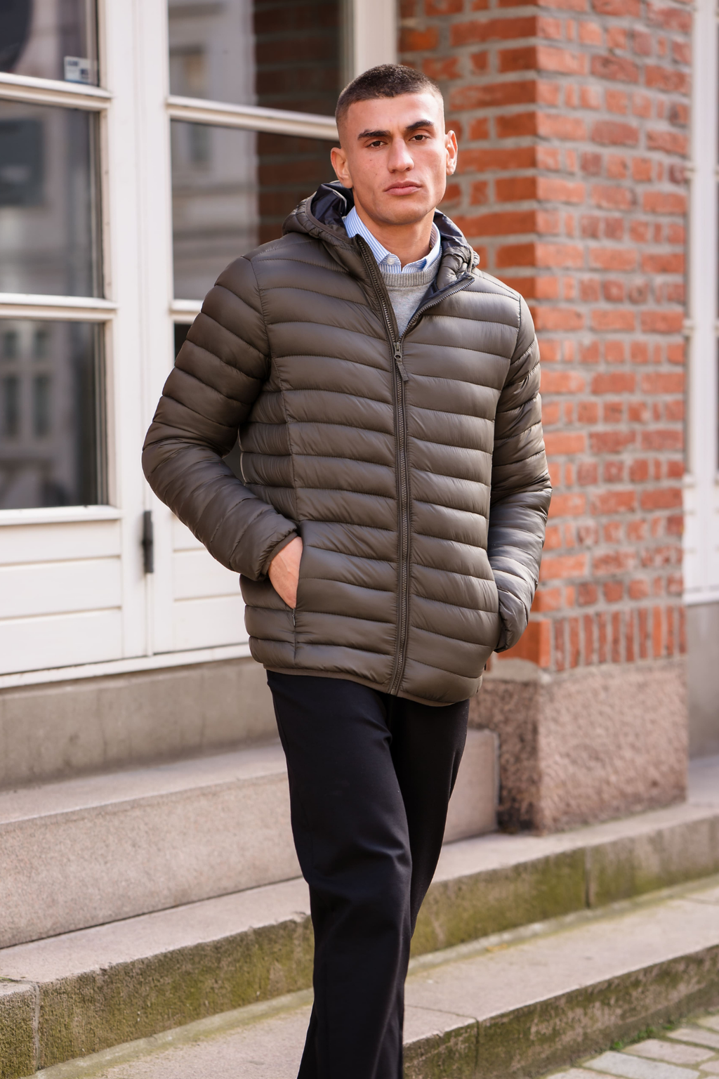 Hooded Let Puffer Jakke - Oliven