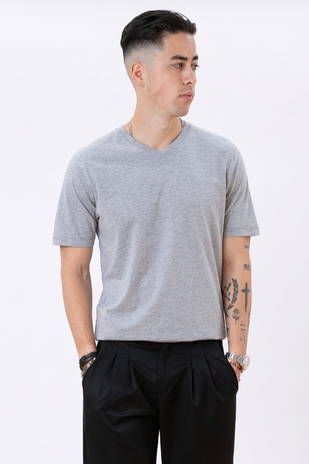 Basic V-neck t-shirt - (6 stk.)