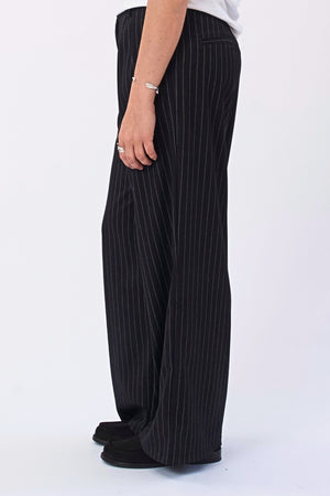 Paloma Pinstripe Pants - Sort