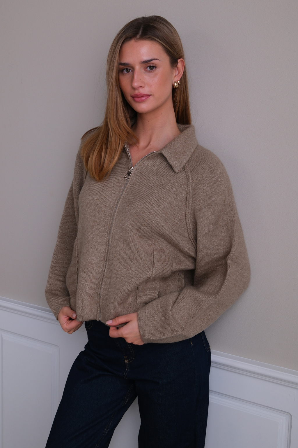 Selma Strik med Lynlås - Beige