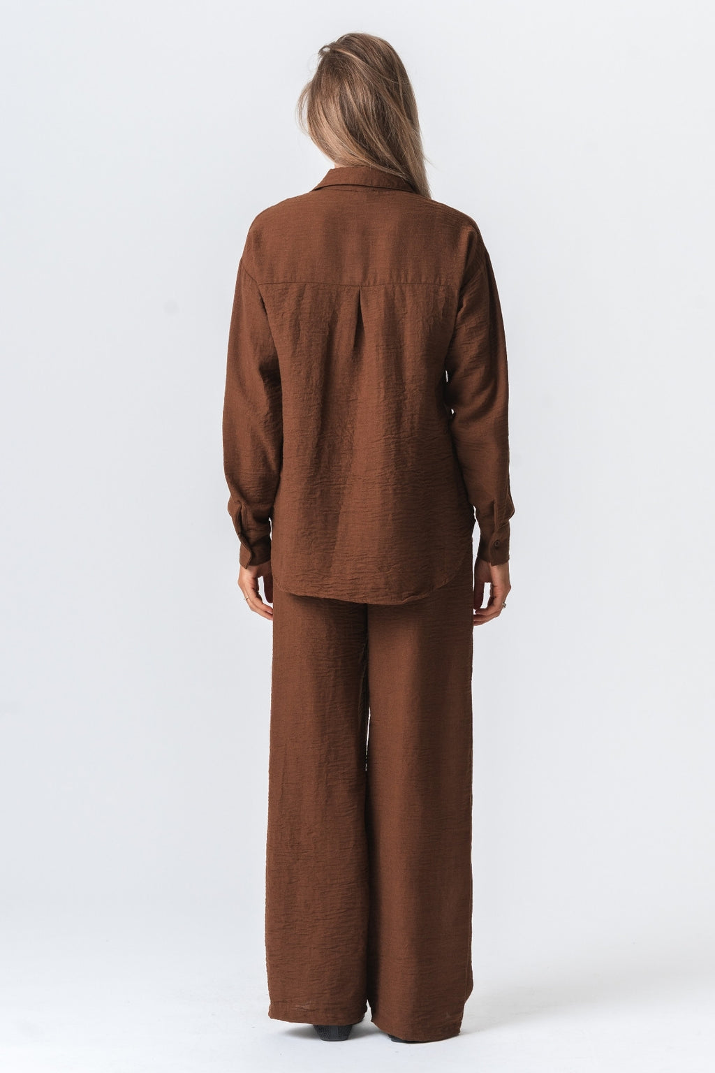 Lilly Bukser + Lilly Skjorte (Brun)