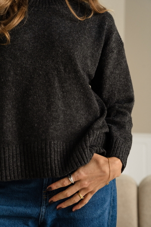 Emma Strik - Mørkegrå Meleret