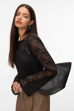 Kanya O-Neck Short Top - Sort