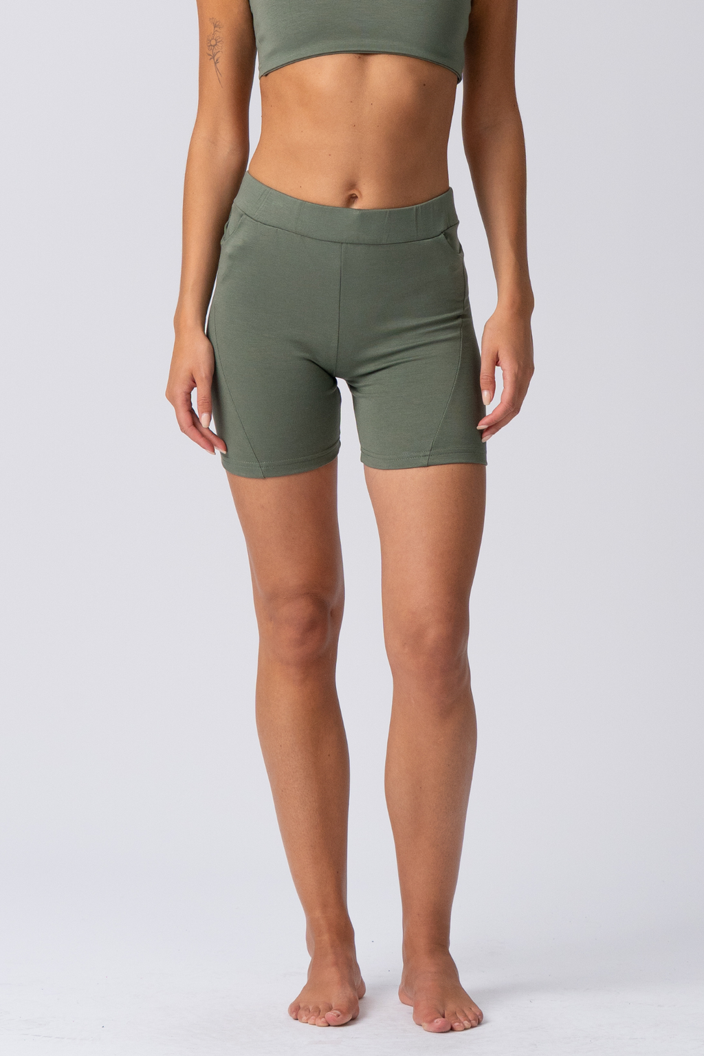 Alisa Shorts - Khaki