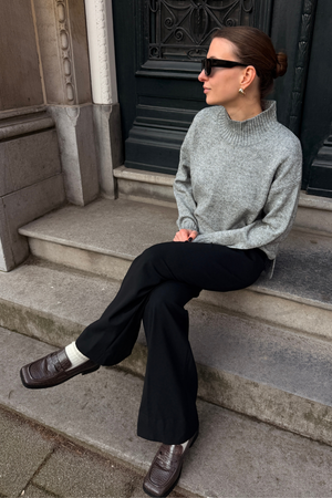 Emma Strik - Lysegrå Meleret