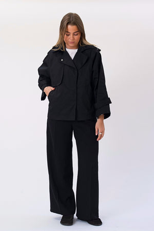 Elara Short Trenchcoat - Sort