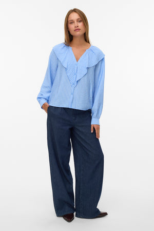 Kaja V-Neck Frill Skjorte - Vista Blue Sandra