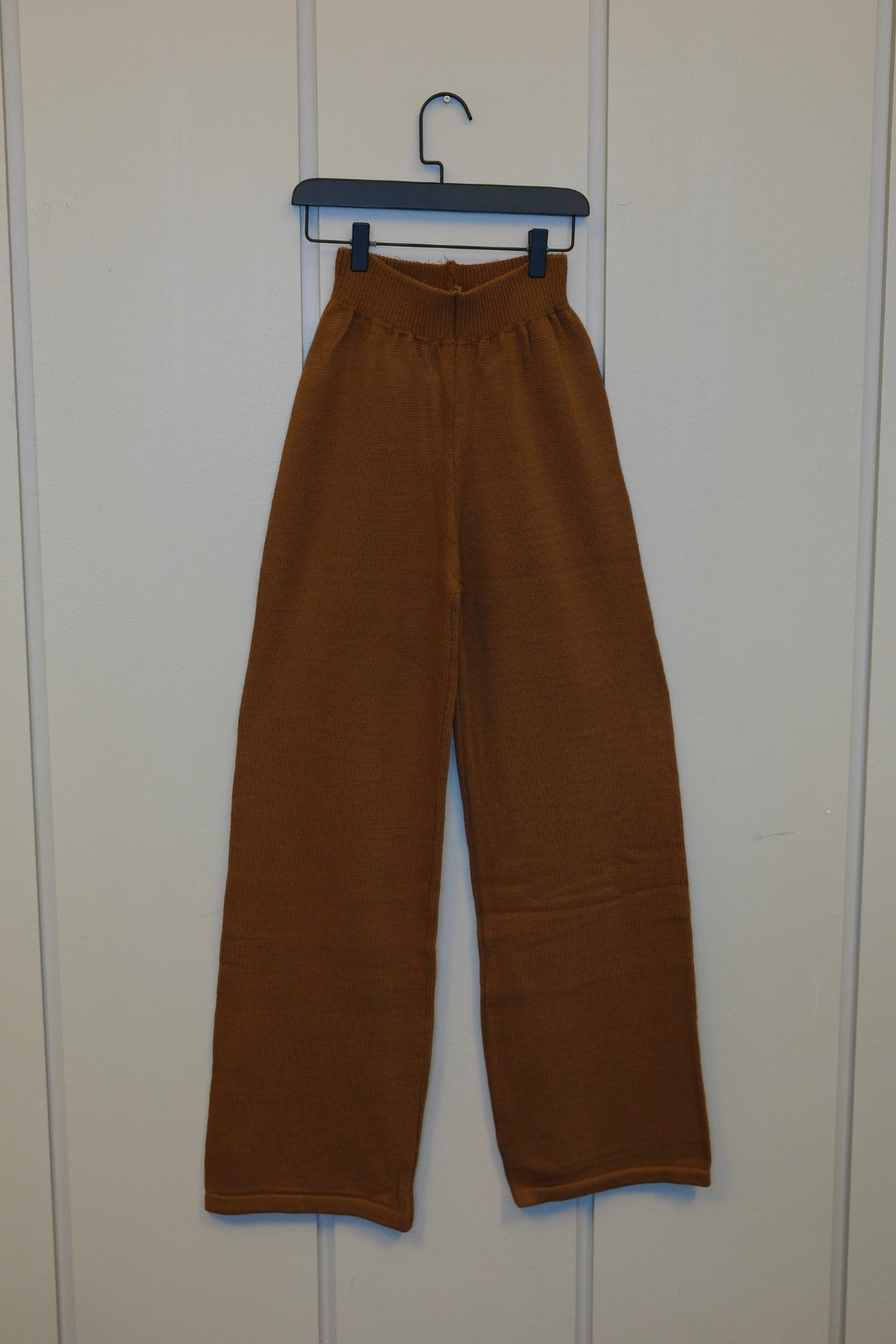 Lya Strikbukser - Brun (Sampel)