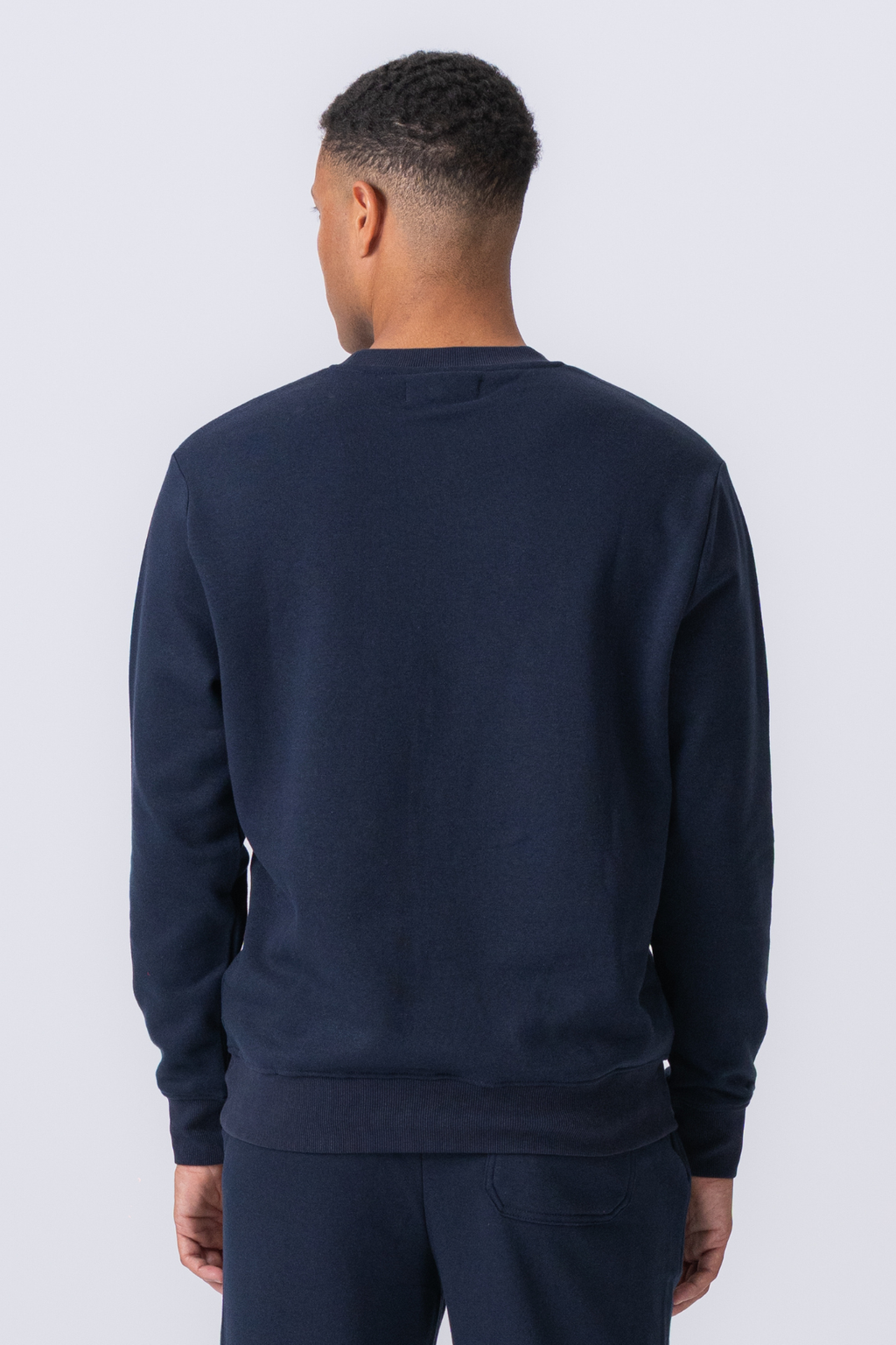 Essential Crewneck - Marineblå
