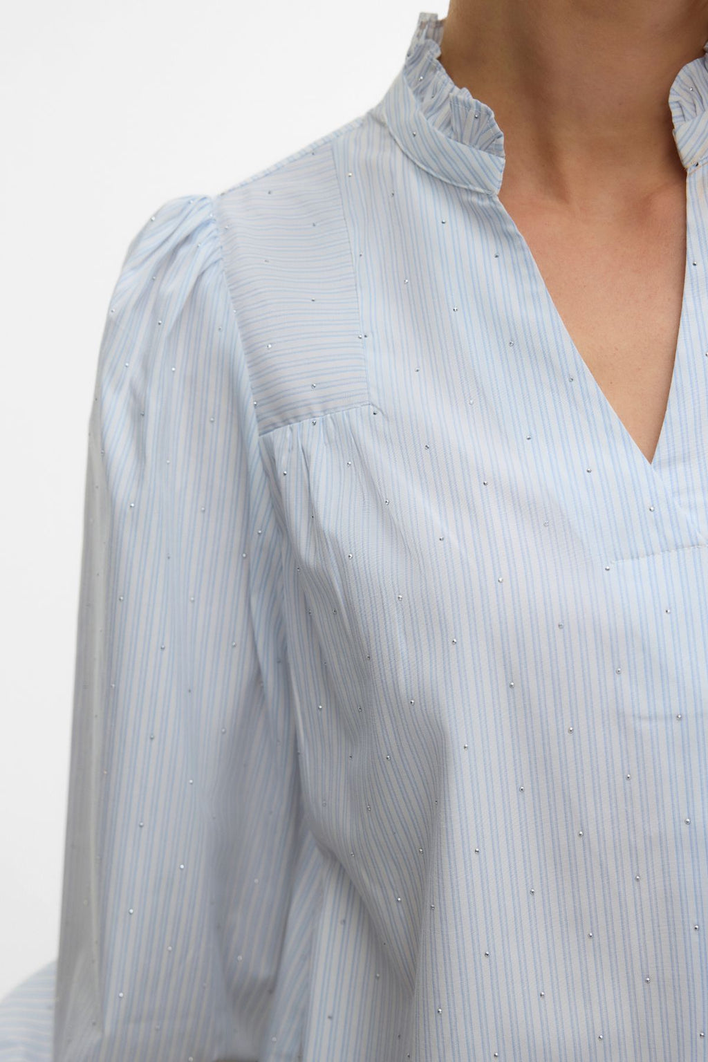 Sina Top - Cloud Dancer