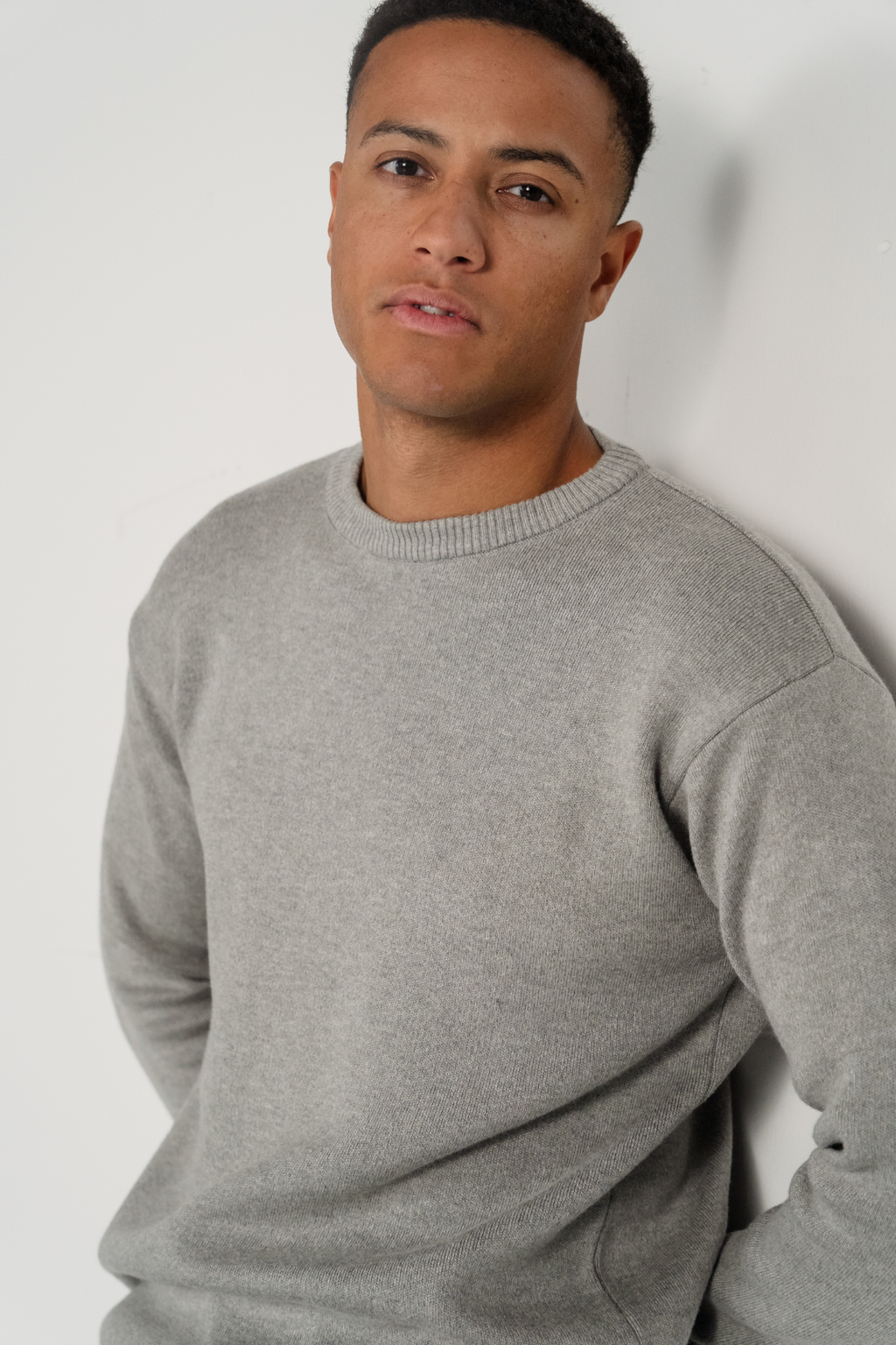 Crewneck Knit Sweater - Lysegrå