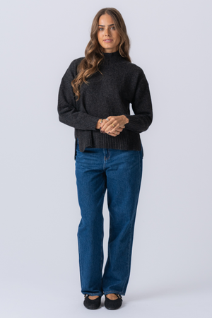 Emma Strik - Mørkegrå Meleret