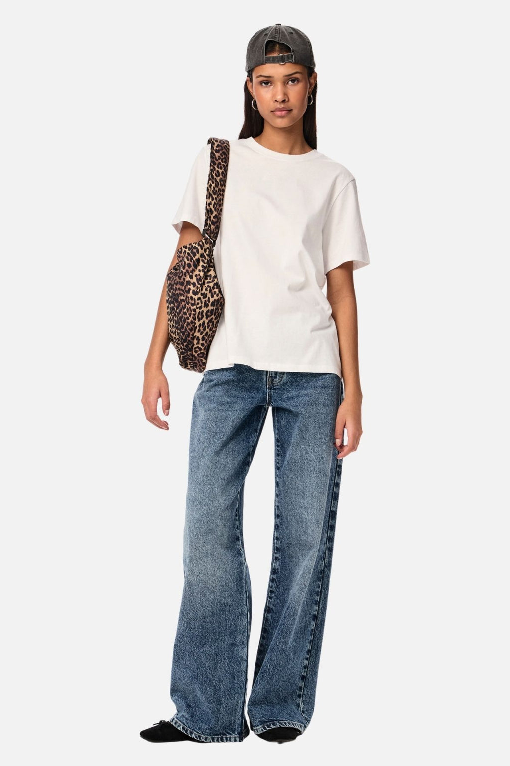 Amanda Xl Bumbag - Black Leo