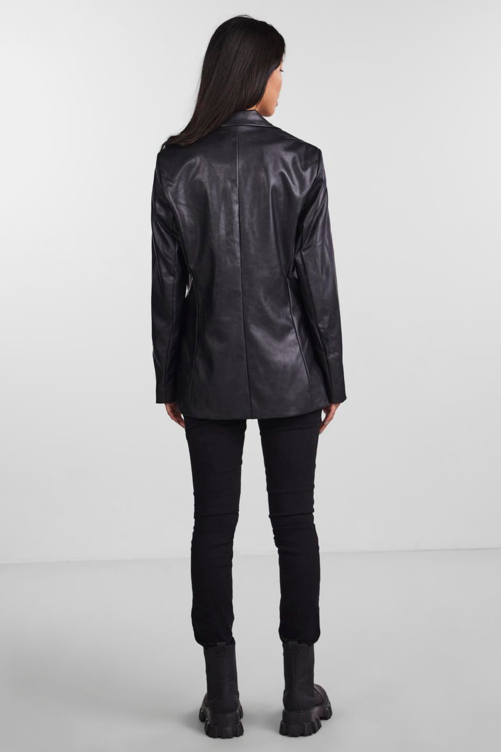 Nicole Blazer - Sort