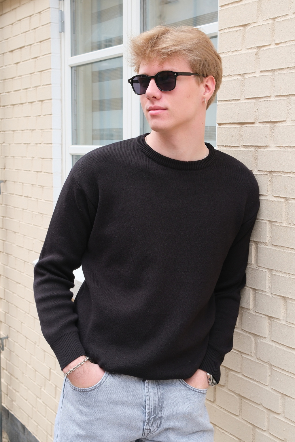 Crewneck Knit Sweater - Sort