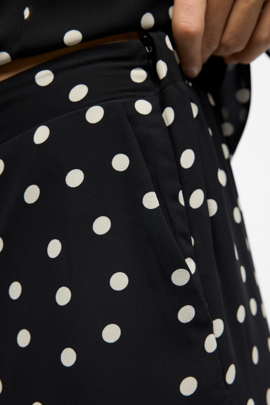 Gina Pants - Sorte Prikker