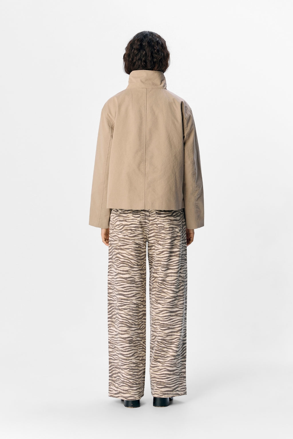 Gro Re Short Jacket - Desert Taupe