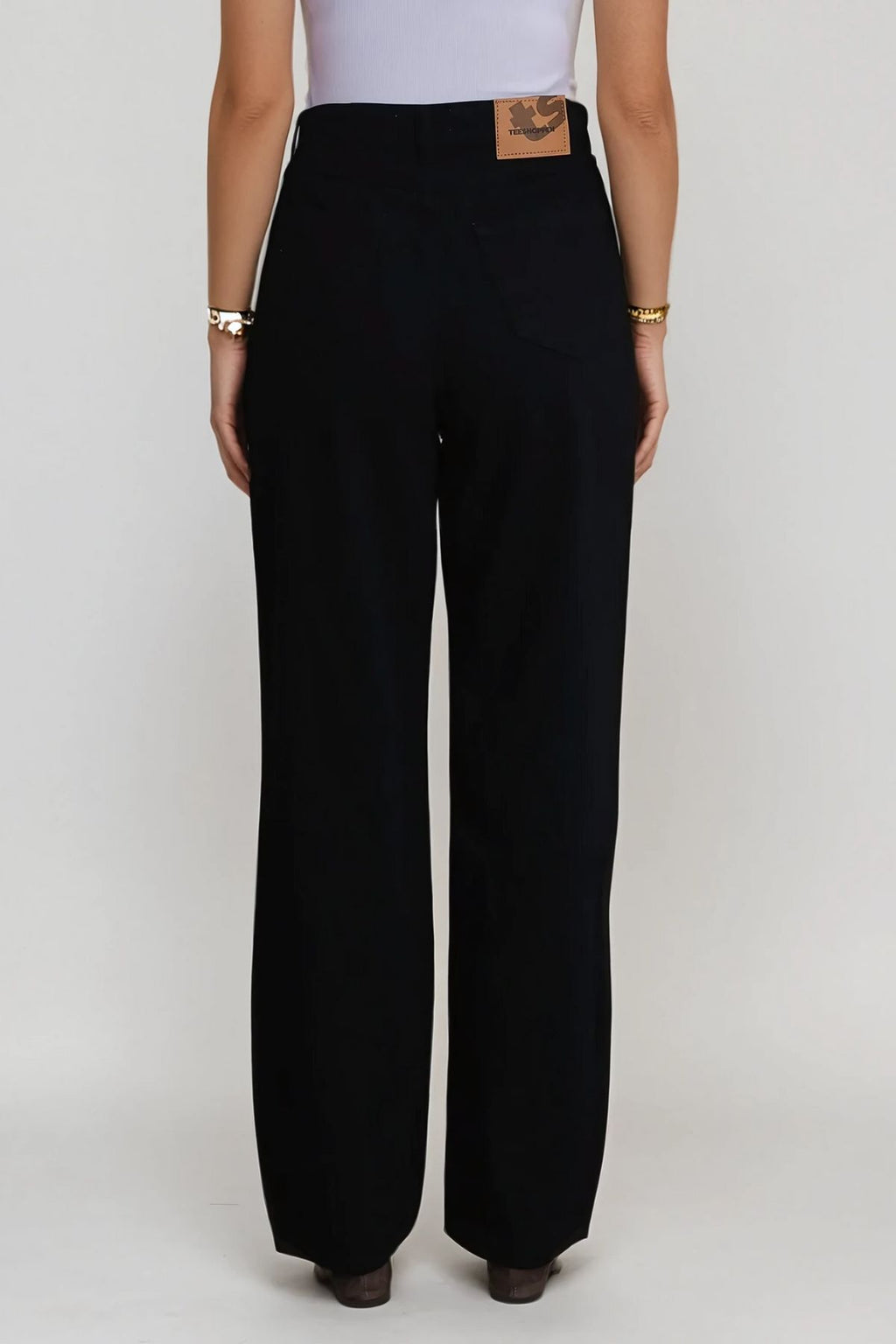 Nora Regular Jeans - Vasket Sort