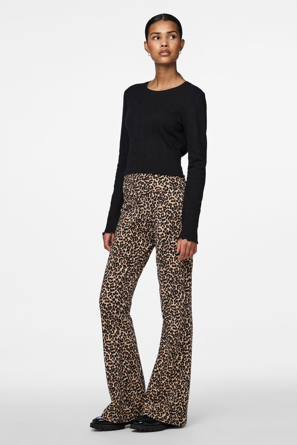 Marie O-Neck Poin Top - Sort