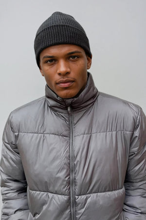 Knitted beanie - Sort