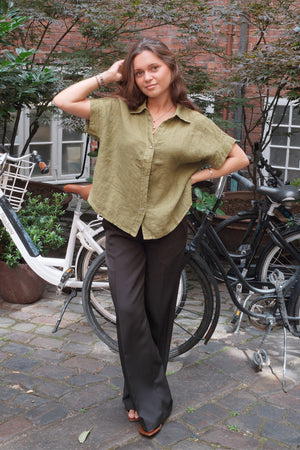 Astrid Hørskjorte - Olivengrøn