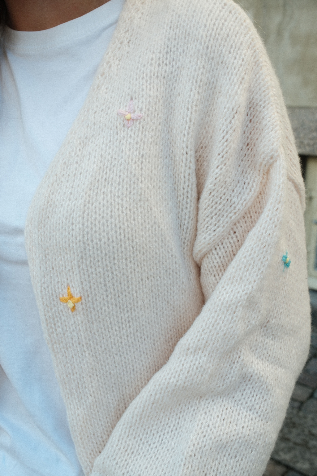 Handmade flower cardigan - Hvid