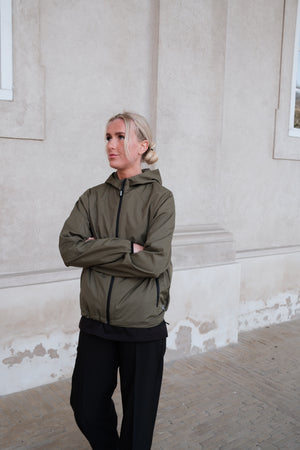 Victoria Windbreaker - Olive