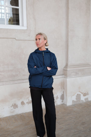 Victoria Windbreaker - Navy
