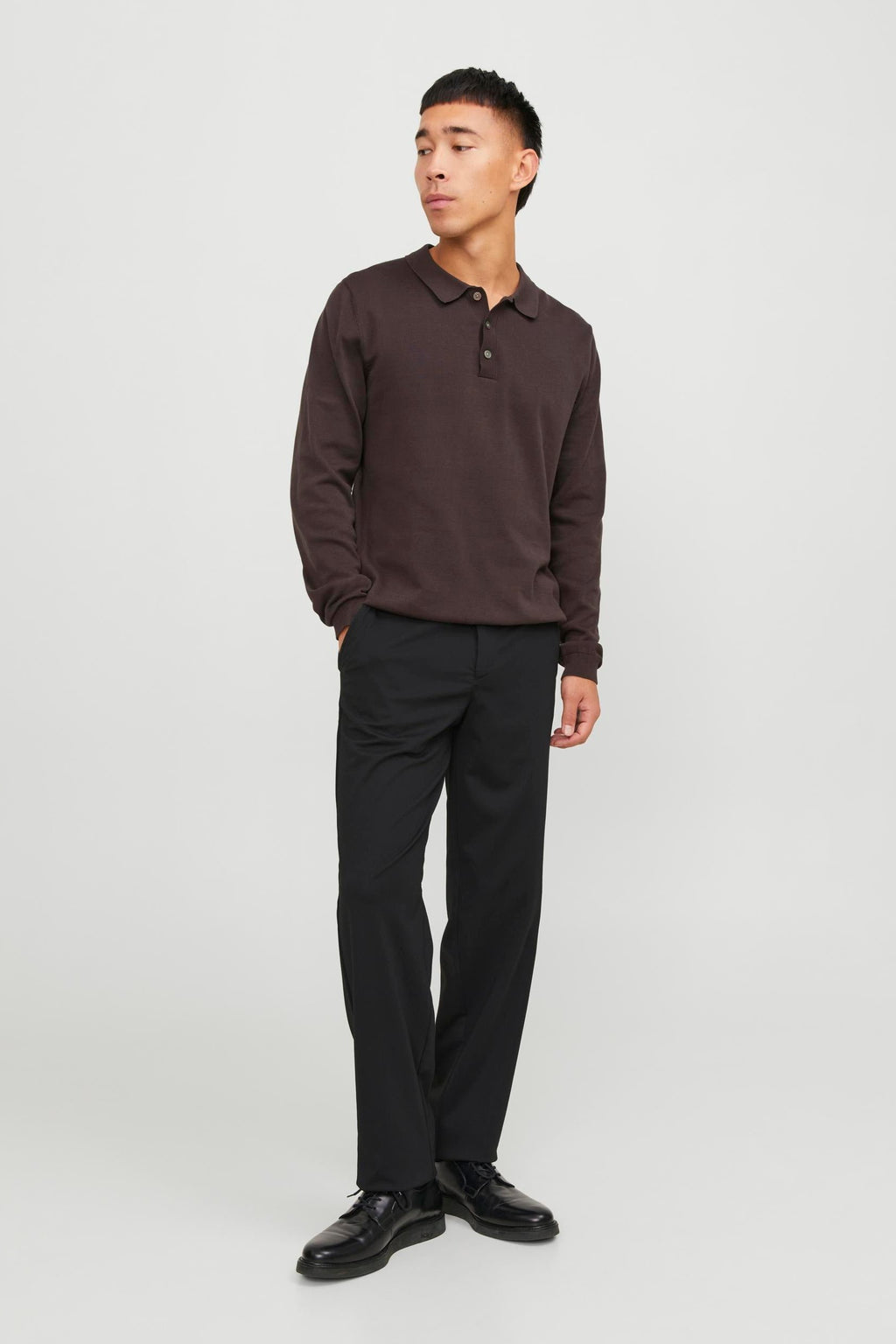 Karl Pierre Bukser - Sort