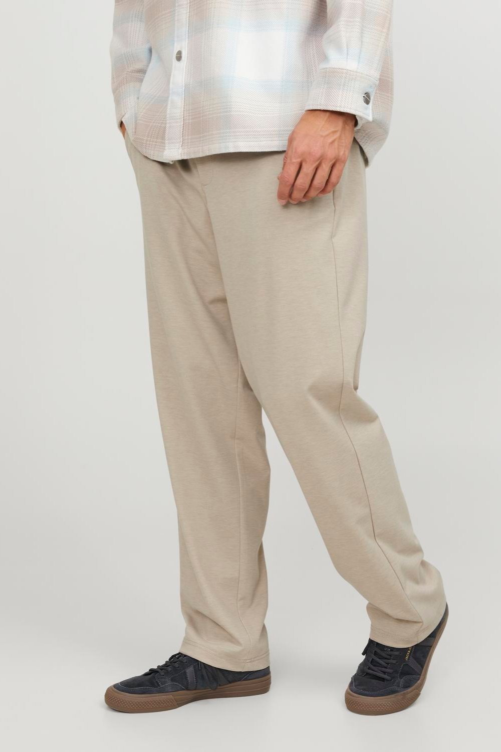 Karl Pierre Bukser - Crockery