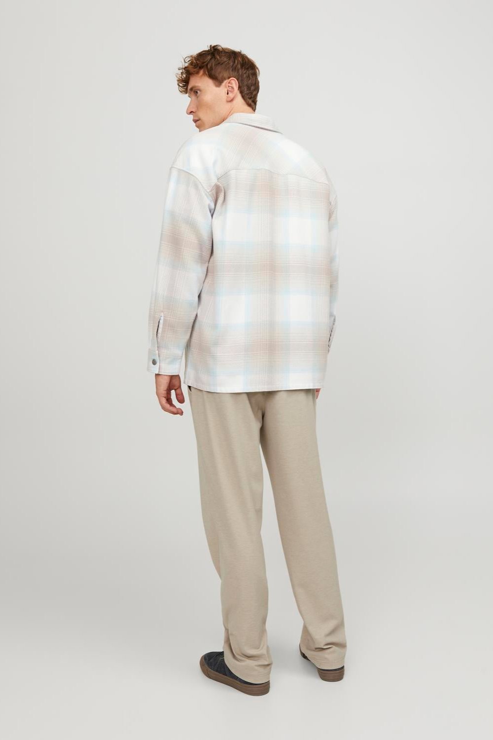 Karl Pierre Bukser - Crockery