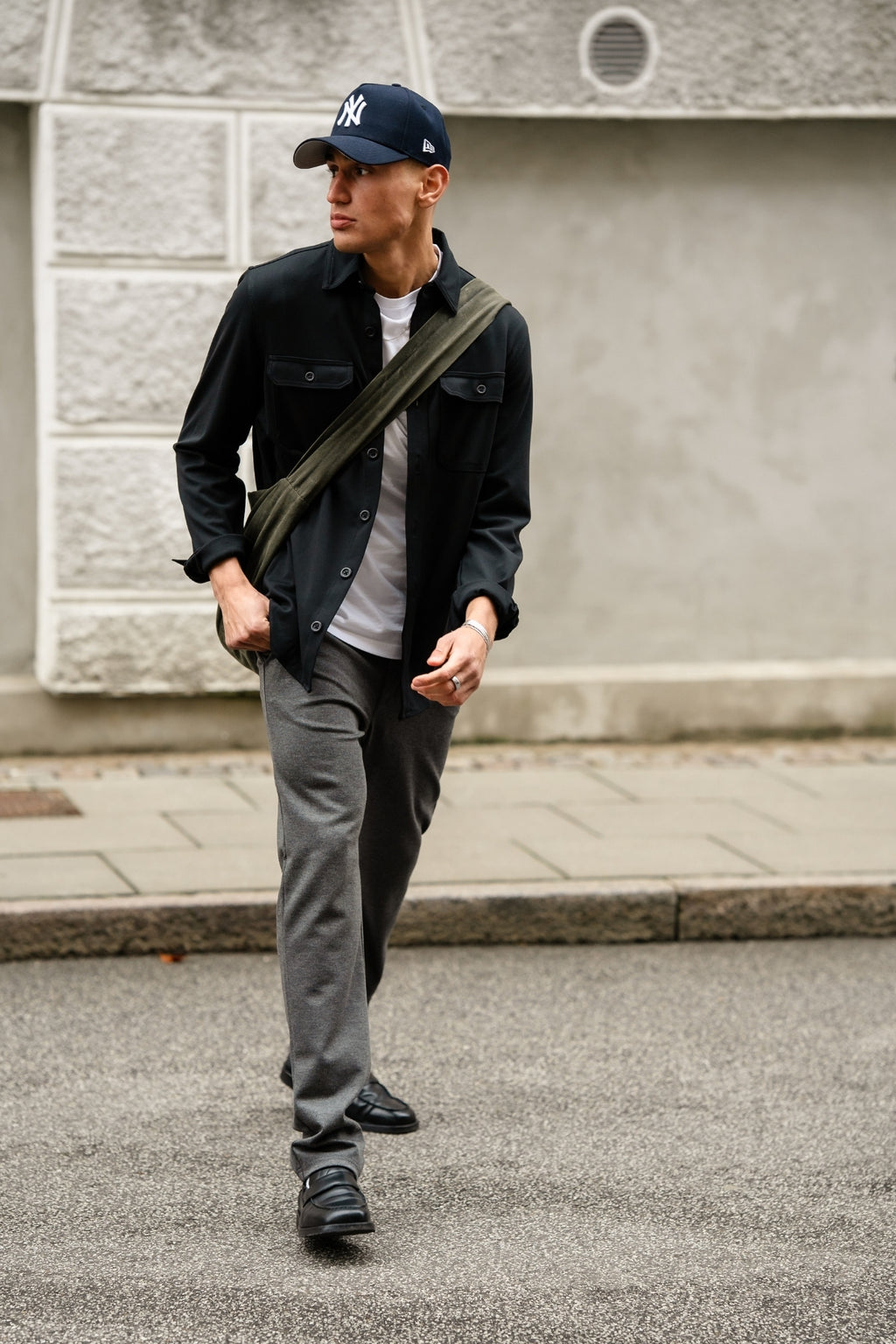 Performance Regular Overshirt - Sort