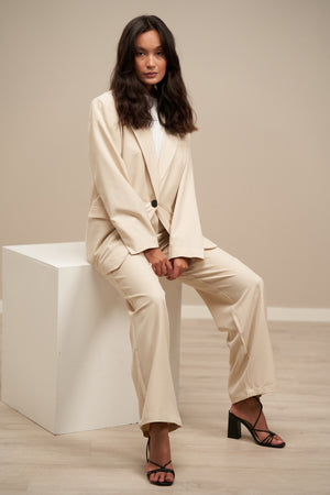 Oversized Suit (Beige)