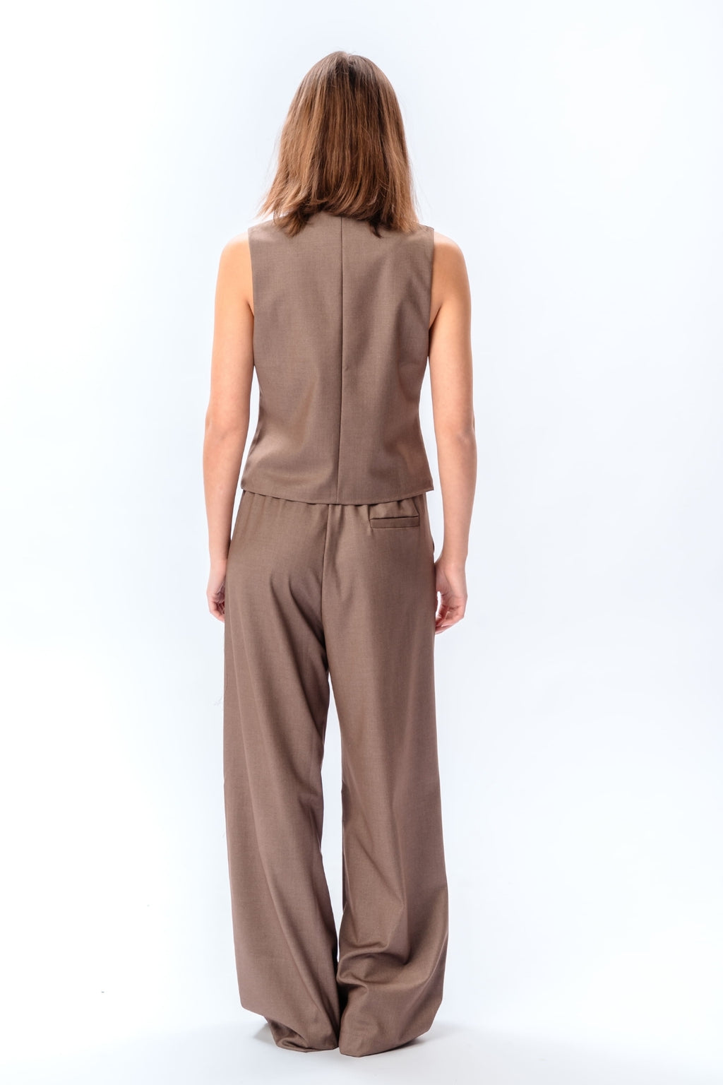 Nadia Vest og Pants (Taupe)