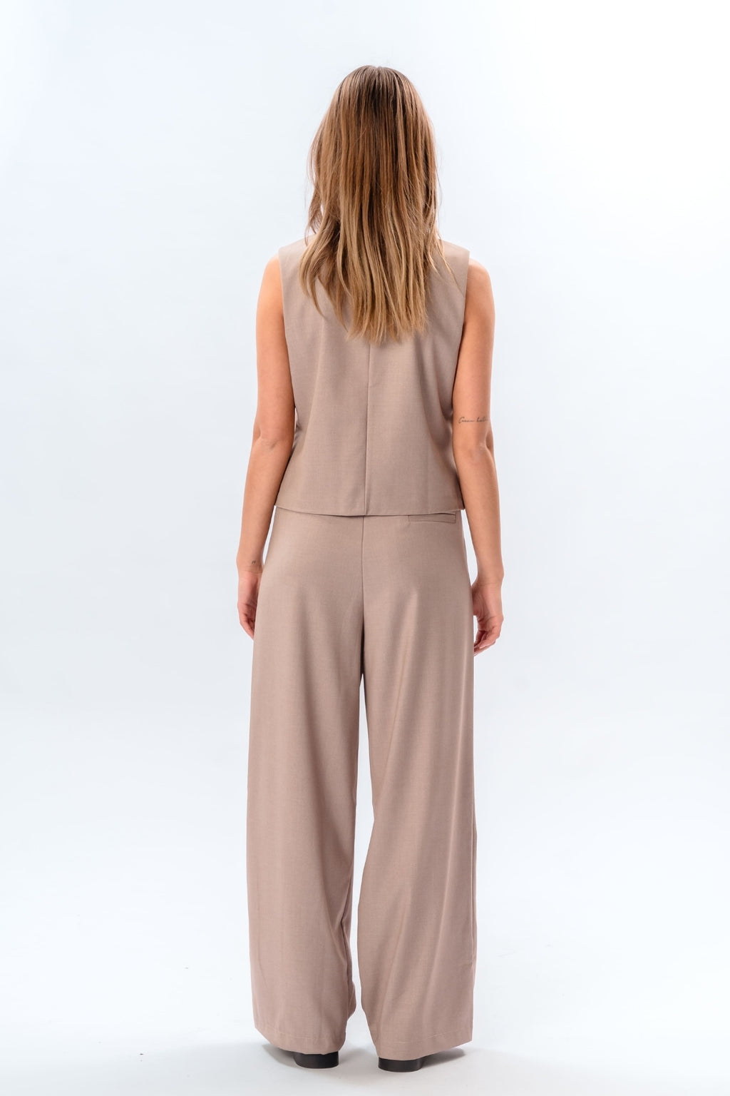 Nadia Vest og Pants (Beige)