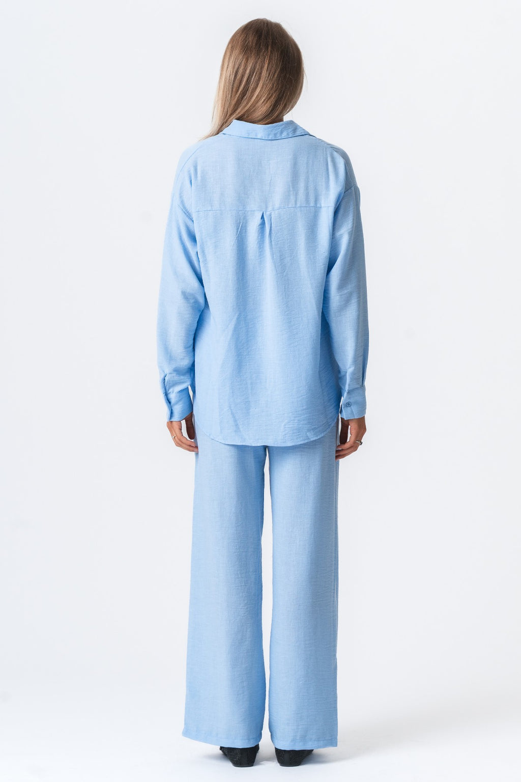 Lilly Bukser + Lilly Skjorte (Lys Blå)