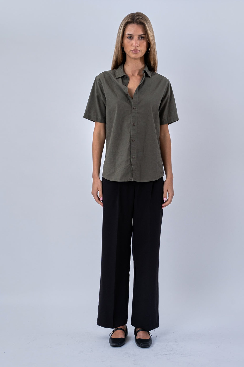 Kortærmet Hørskjorte - Army