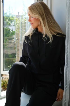 Essential Sweatpants - Sort