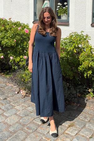 Hanna Kjole - Mørk Blå