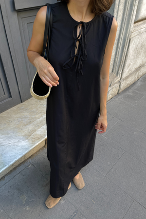 Jenna Tie Dress - Sort