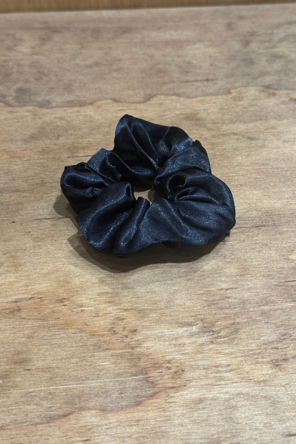 Satin Scrunchie - Sort