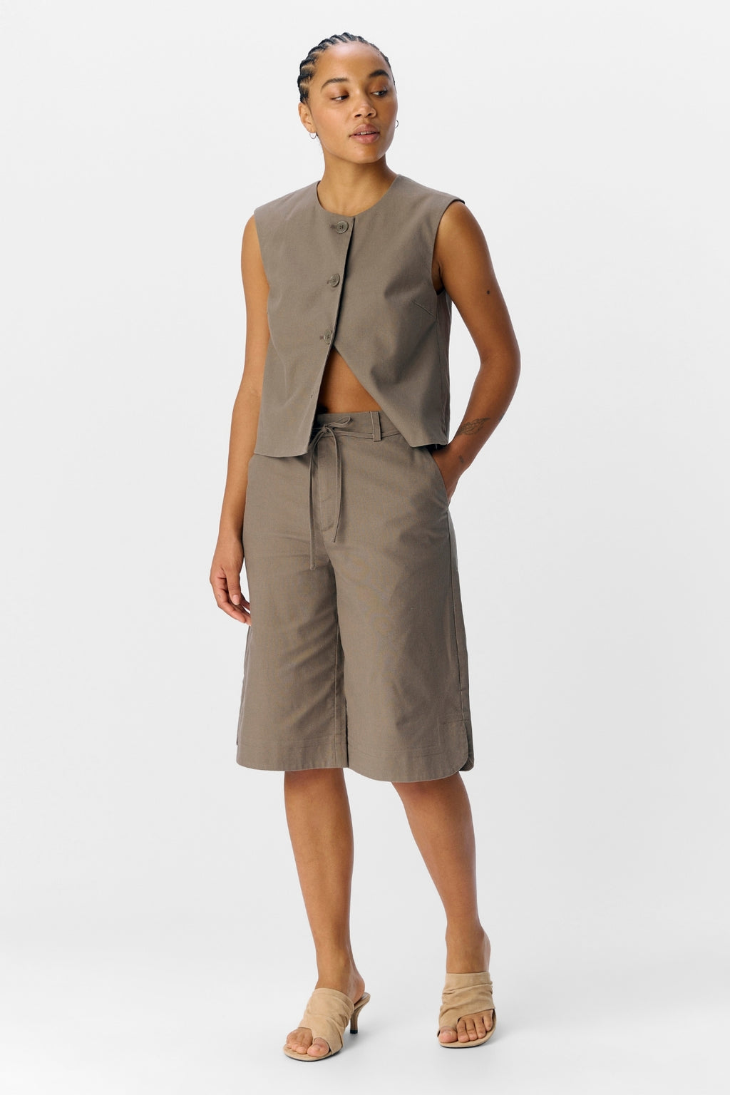 Aura Bermuda Shorts - Morel