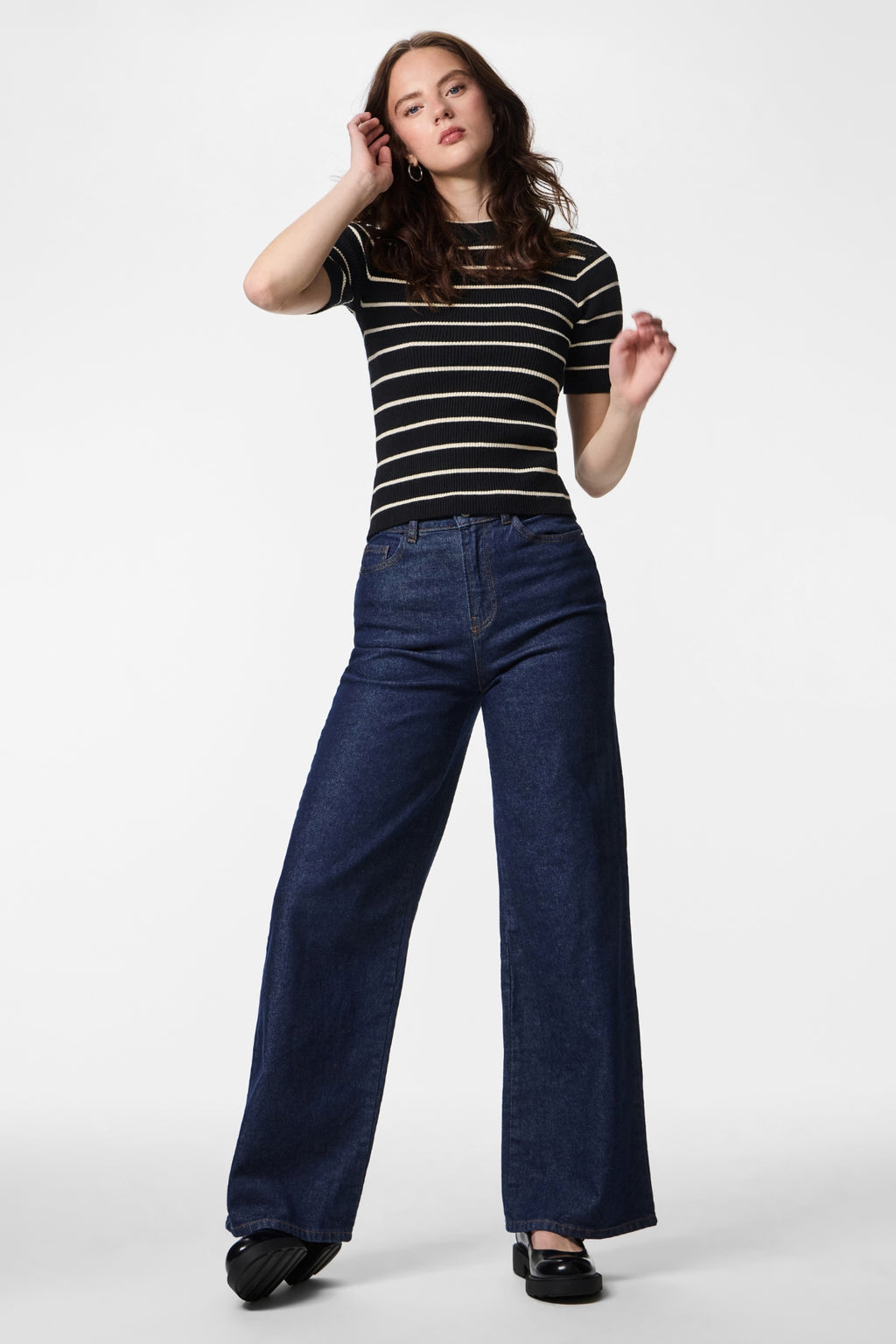 Mira O-Neck Knit - Black Birch