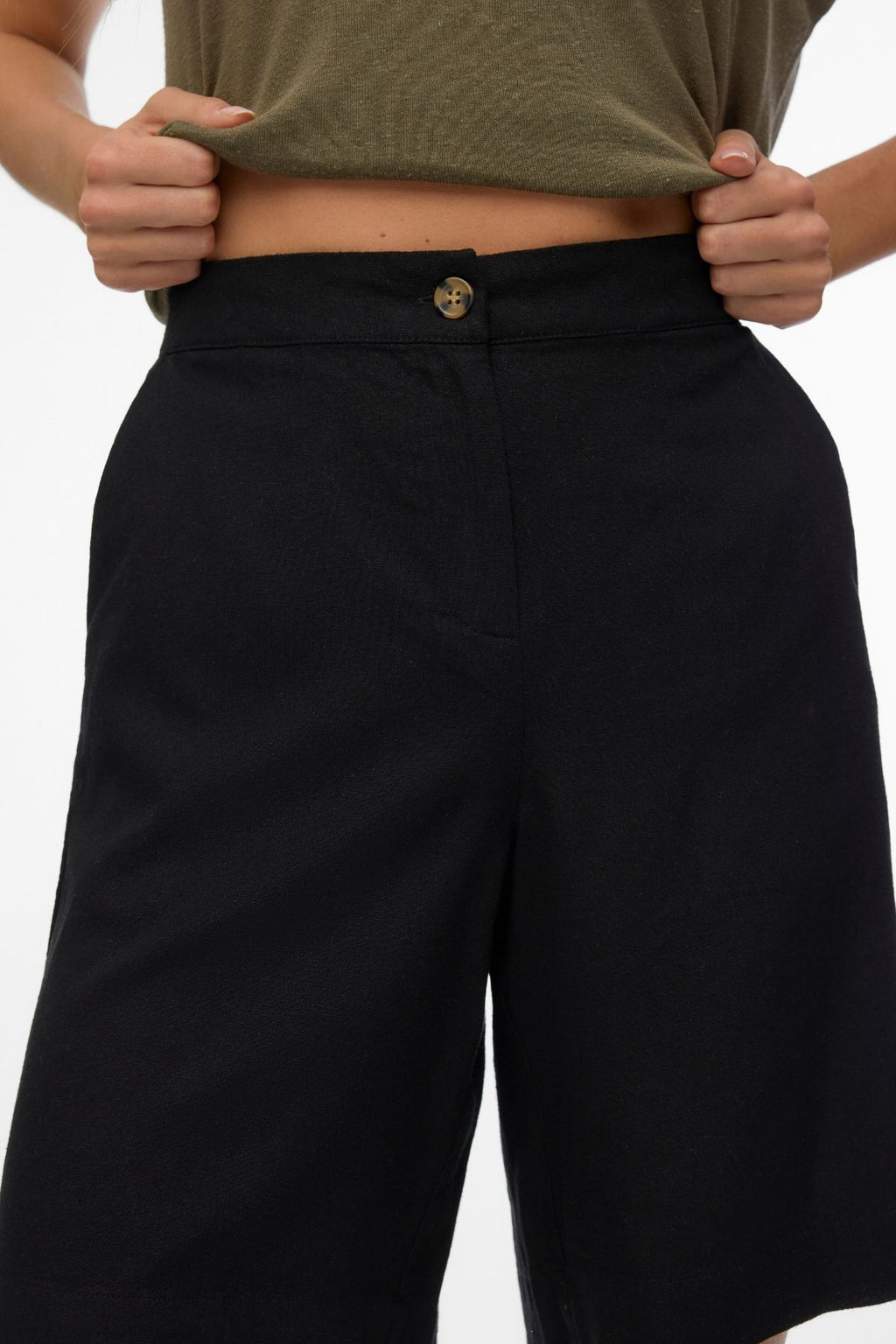 Natali Shorts - Sort