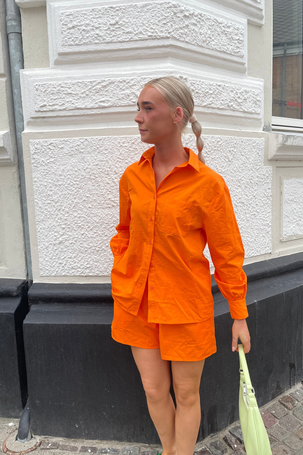 Daydreaming shorts - tangerine