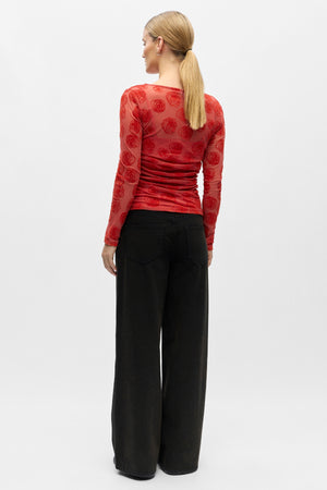 Elodie Top - Cranberry Poinsette Roses