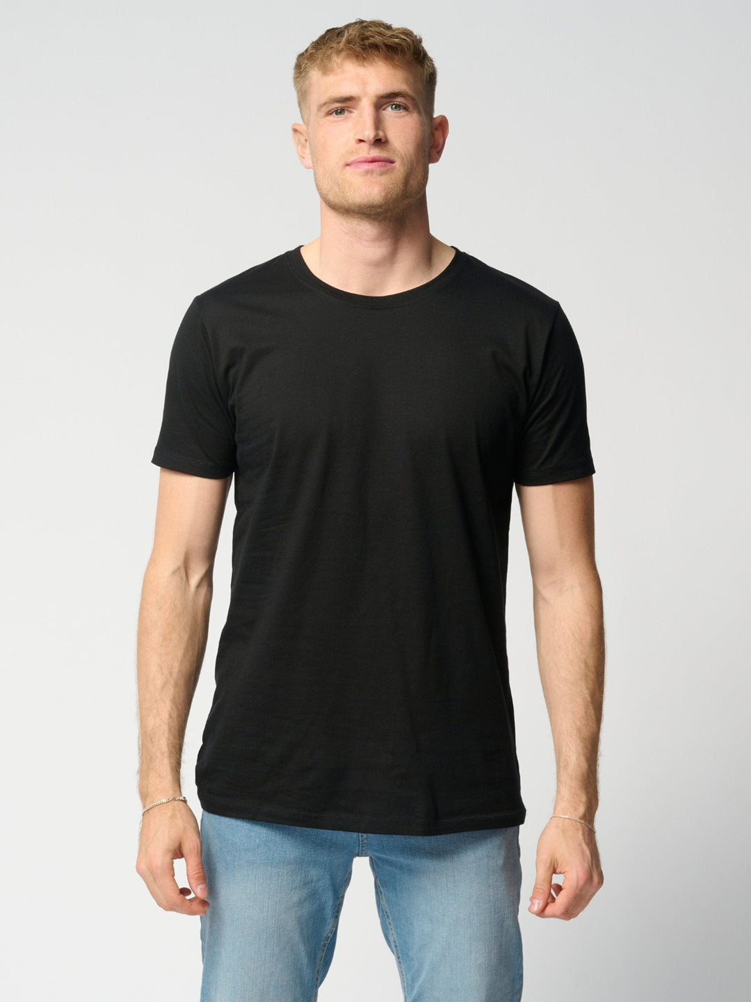 {"alt"=>"Muscle T-shirt", "class"=>"object-cover w-full h-full max-w-[650px]", "loading"=>"lazy"}