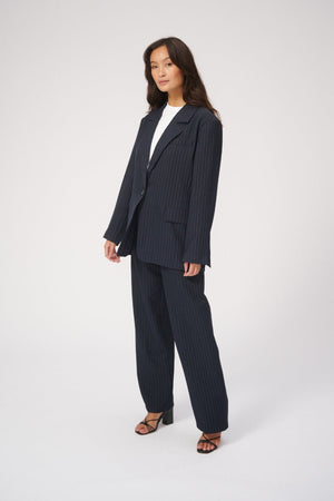 Oversized Suit - Pakketilbud (Navy Pinstripe)