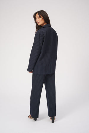 Oversized Suit - Pakketilbud (Navy Pinstripe)